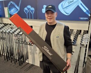 Tuomas Laakso voitti Titleistin fitatut T100-raudat – “Sopivat kuin miekka ritarin käteen”