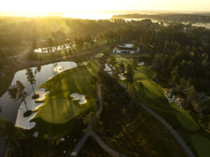 Businessaamut starttaavat Rock Golfista